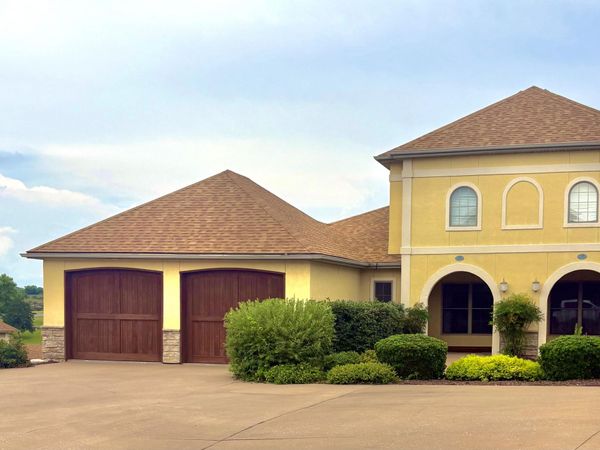 130 N Tuscany Drive , Hollister, MO 65672