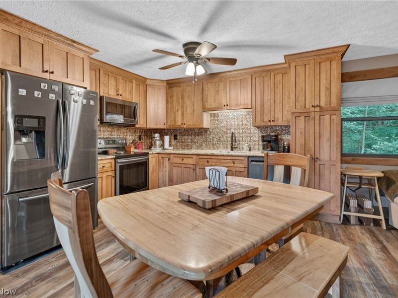 6153 Nichols Lane SW, Bowerston, OH 44695 Photo 4