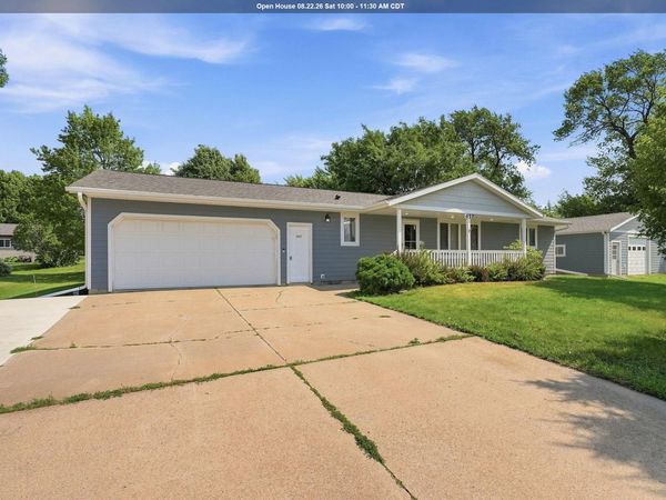 437 Holder St, Larchwood, IA 51241