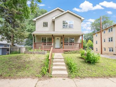 2116 2nd Avenue N, Minneapolis, MN 55405