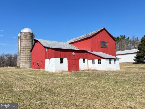 145 BUTTERNUT FLATS, BEACH LAKE, PA 18405