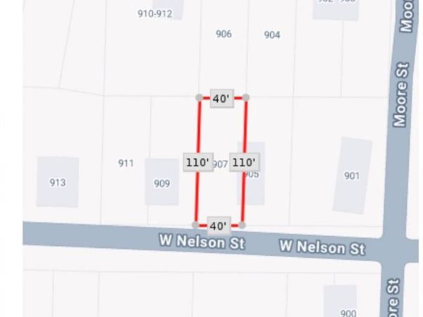 907 W Nelson Street , Longview, TX 75601
