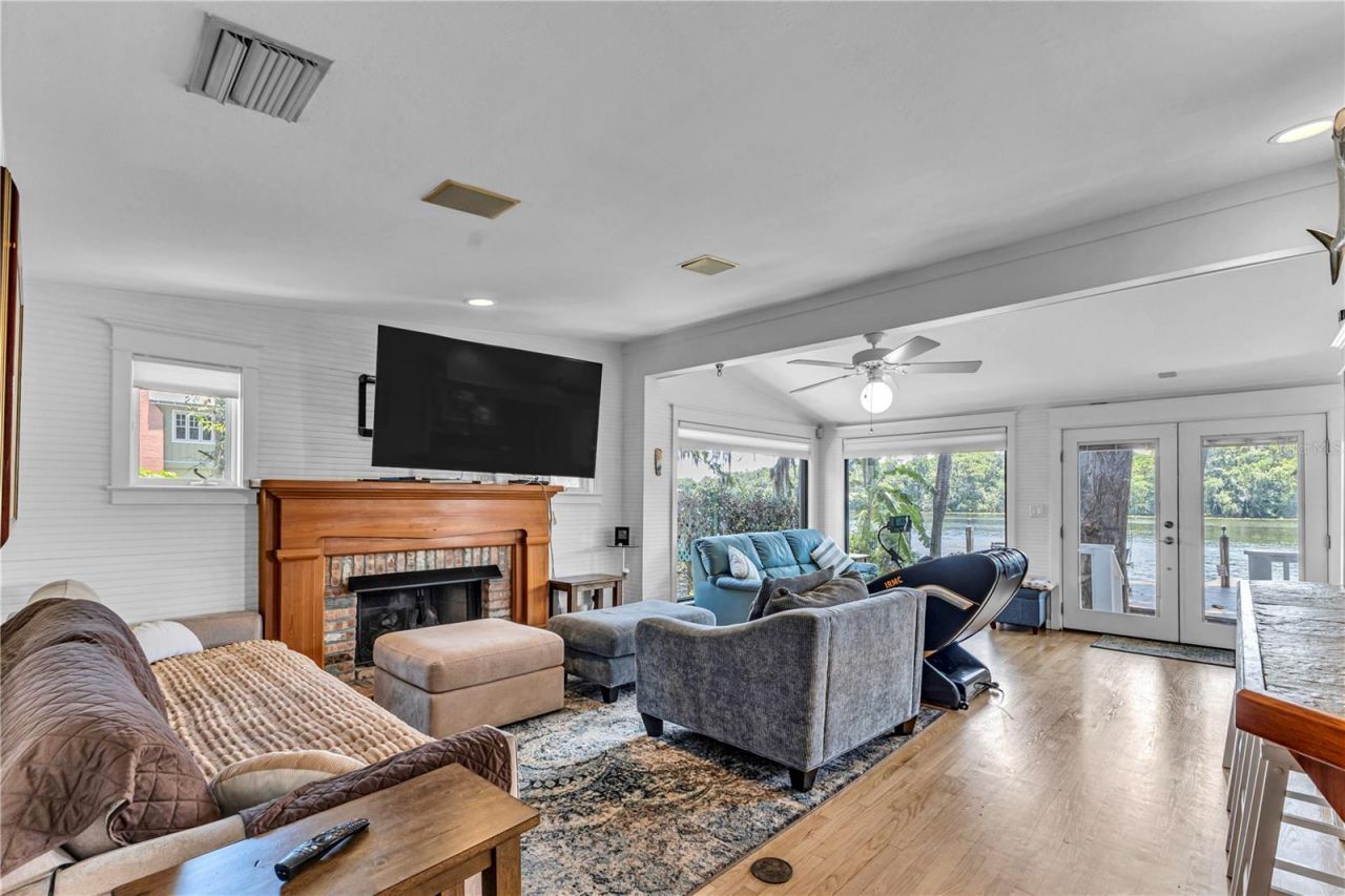 55342 Claire Street, Astor, FL 32102 Photo