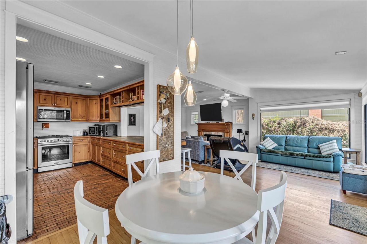 55342 Claire Street, Astor, FL 32102 Photo