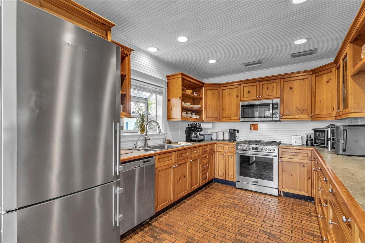 55342 Claire Street, Astor, FL 32102 Photo