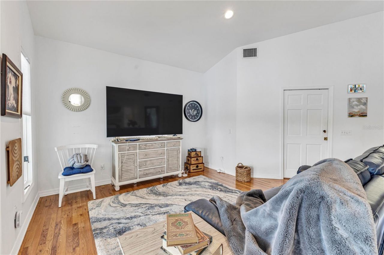 55342 Claire Street, Astor, FL 32102 Photo