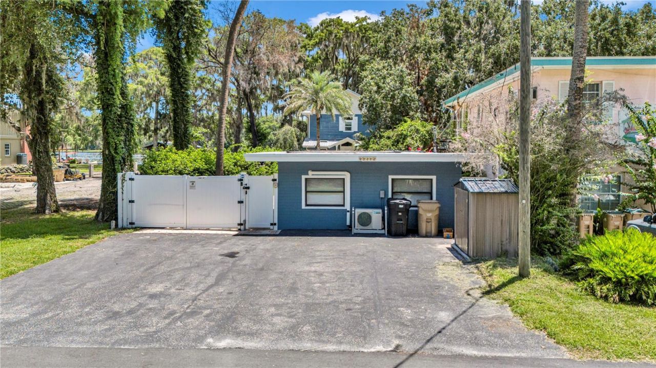 55342 Claire Street, Astor, FL 32102 Photo