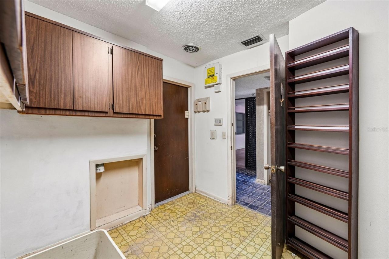5362 Shalley Circle W, Fort Myers, FL 33919 Photo