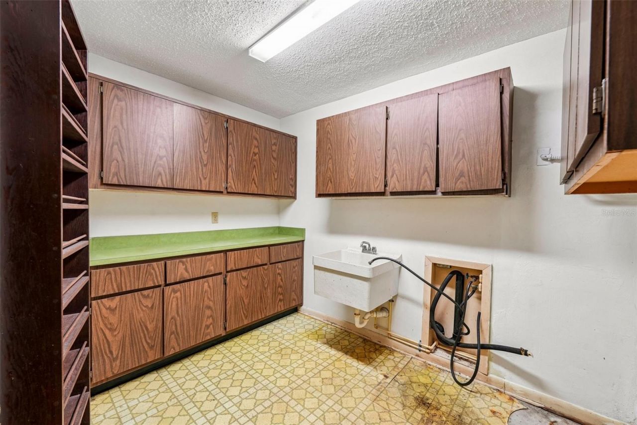 5362 Shalley Circle W, Fort Myers, FL 33919 Photo