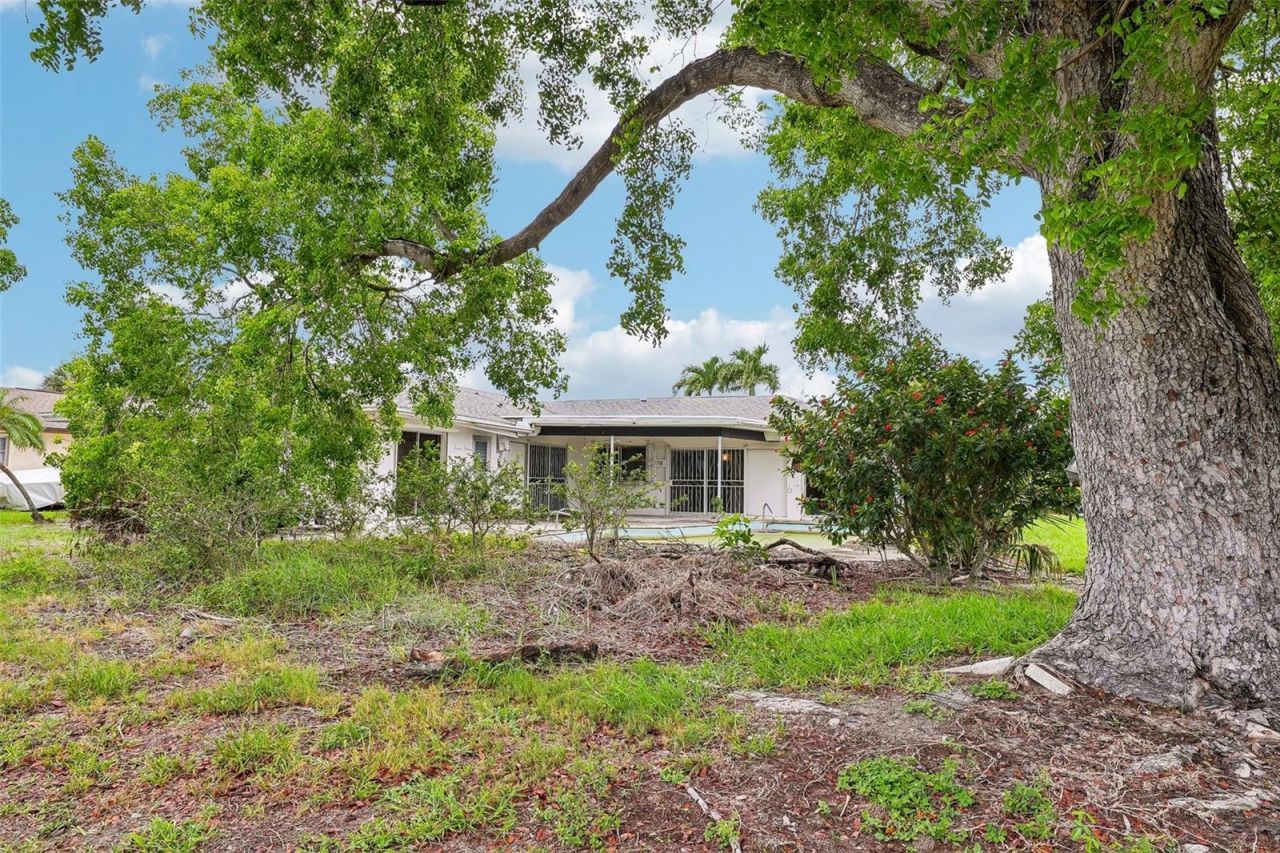 5362 Shalley Circle W, Fort Myers, FL 33919 Photo