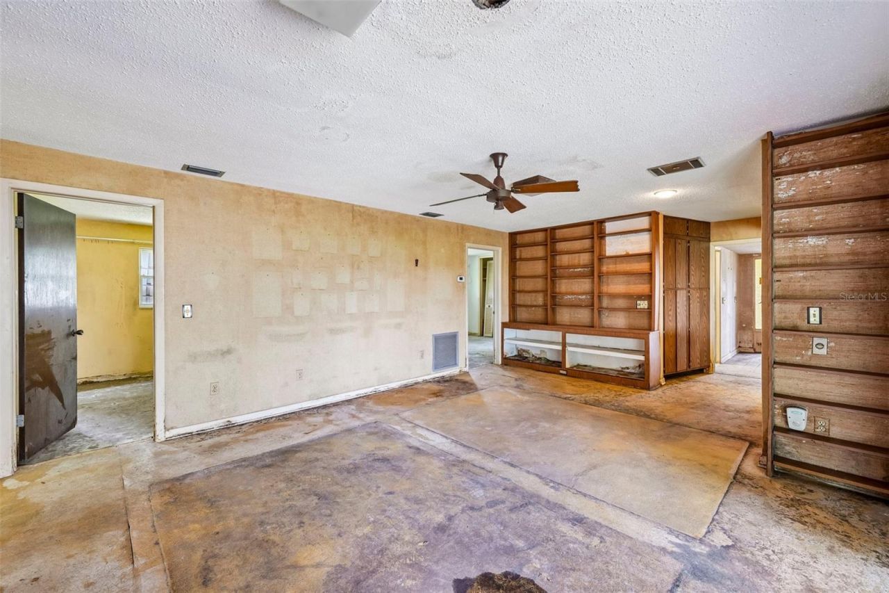 5362 Shalley Circle W, Fort Myers, FL 33919 Photo