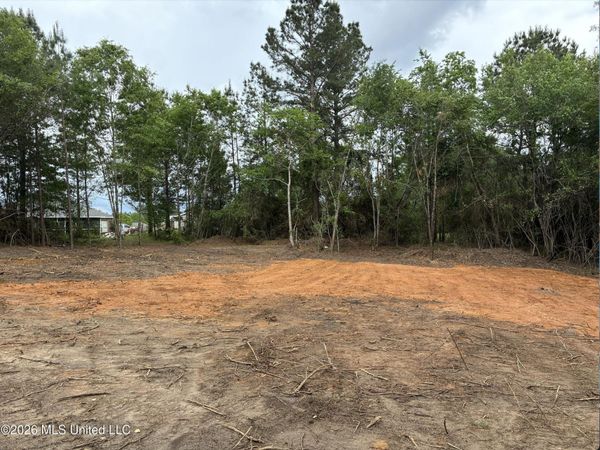 Wortham , Saucier, MS 39574