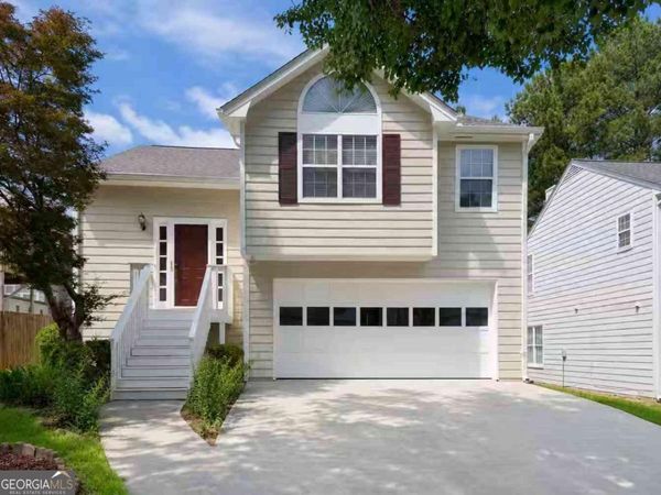3935 sidney lanier Boulevard, Duluth, GA 30096
