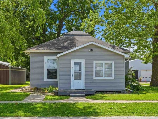 107 W Front St, Wayland, IA 52654