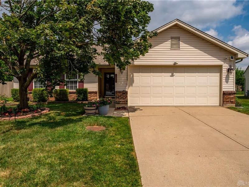 1413 Farrington Drive, Kettering, OH 45420 Photo 1