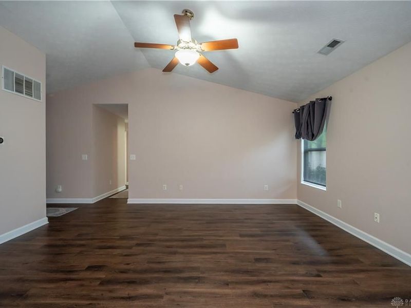 1413 Farrington Drive, Kettering, OH 45420 Photo 10