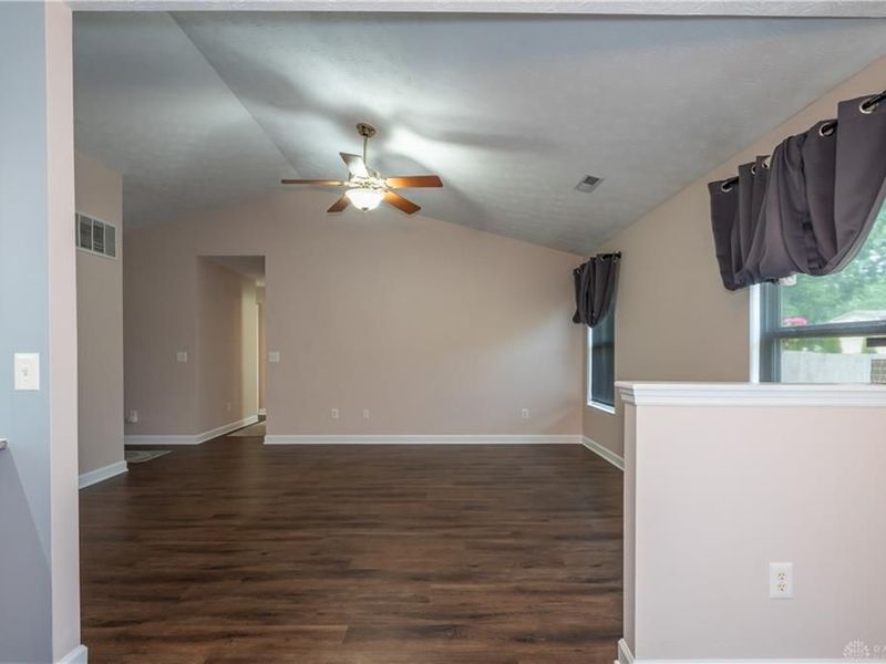1413 Farrington Drive, Kettering, OH 45420 Photo 14
