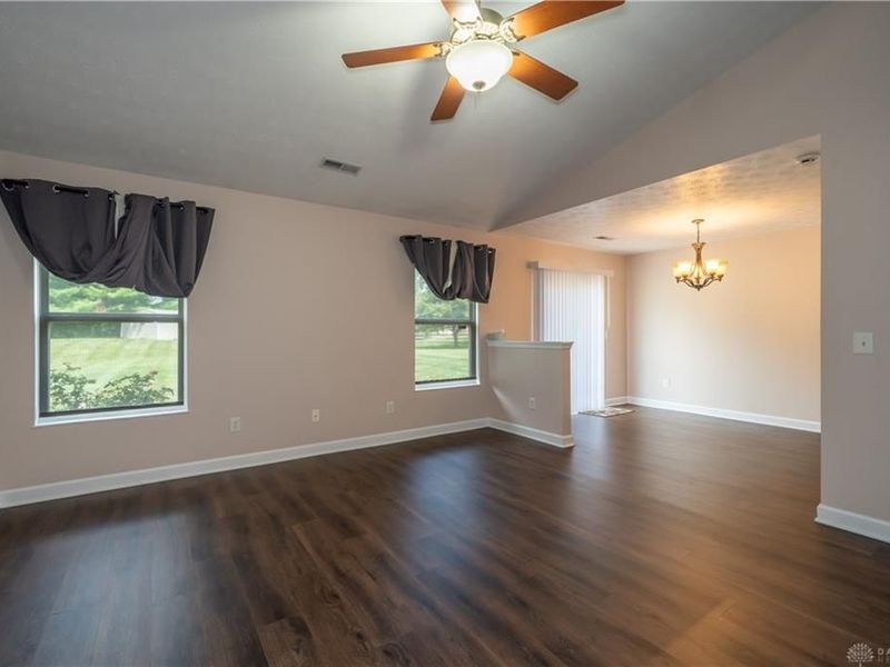 1413 Farrington Drive, Kettering, OH 45420 Photo 6