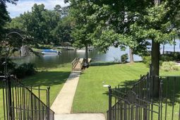 417 Highwater Court  photo 4