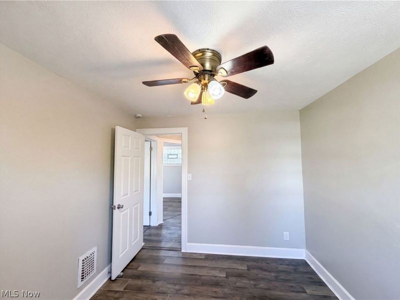 4415 Oak Park Avenue, Cleveland, OH 44109 Photo 12