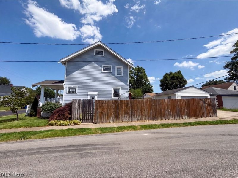 4415 Oak Park Avenue, Cleveland, OH 44109 Photo 16
