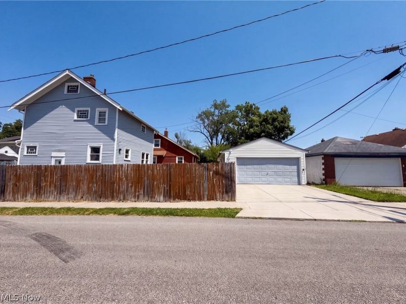 4415 Oak Park Avenue, Cleveland, OH 44109 Photo 17