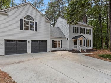 2600 New Oxford Drive, Apex, NC 27539
