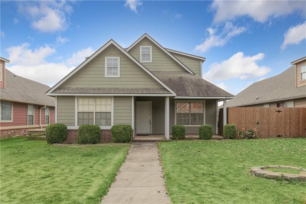 3805 SW Gibson Avenue, Bentonville, AR 72712 Main Photo