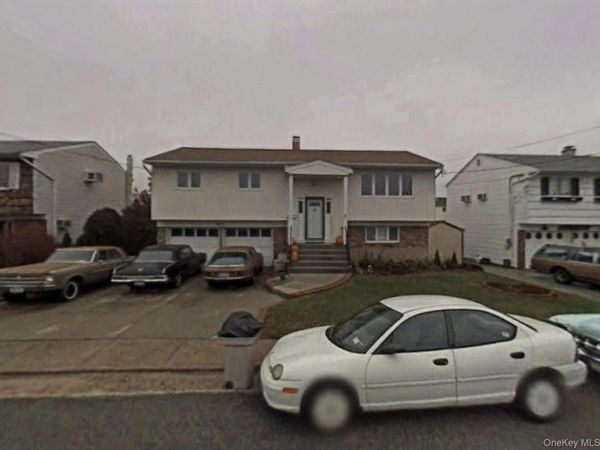 603 Nassau Avenue, Freeport, NY 11520