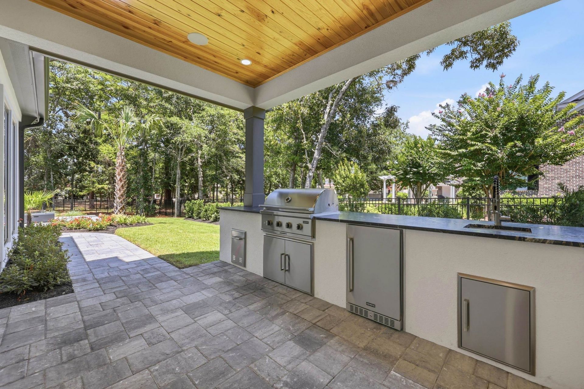 9413 Park St. Photo 40