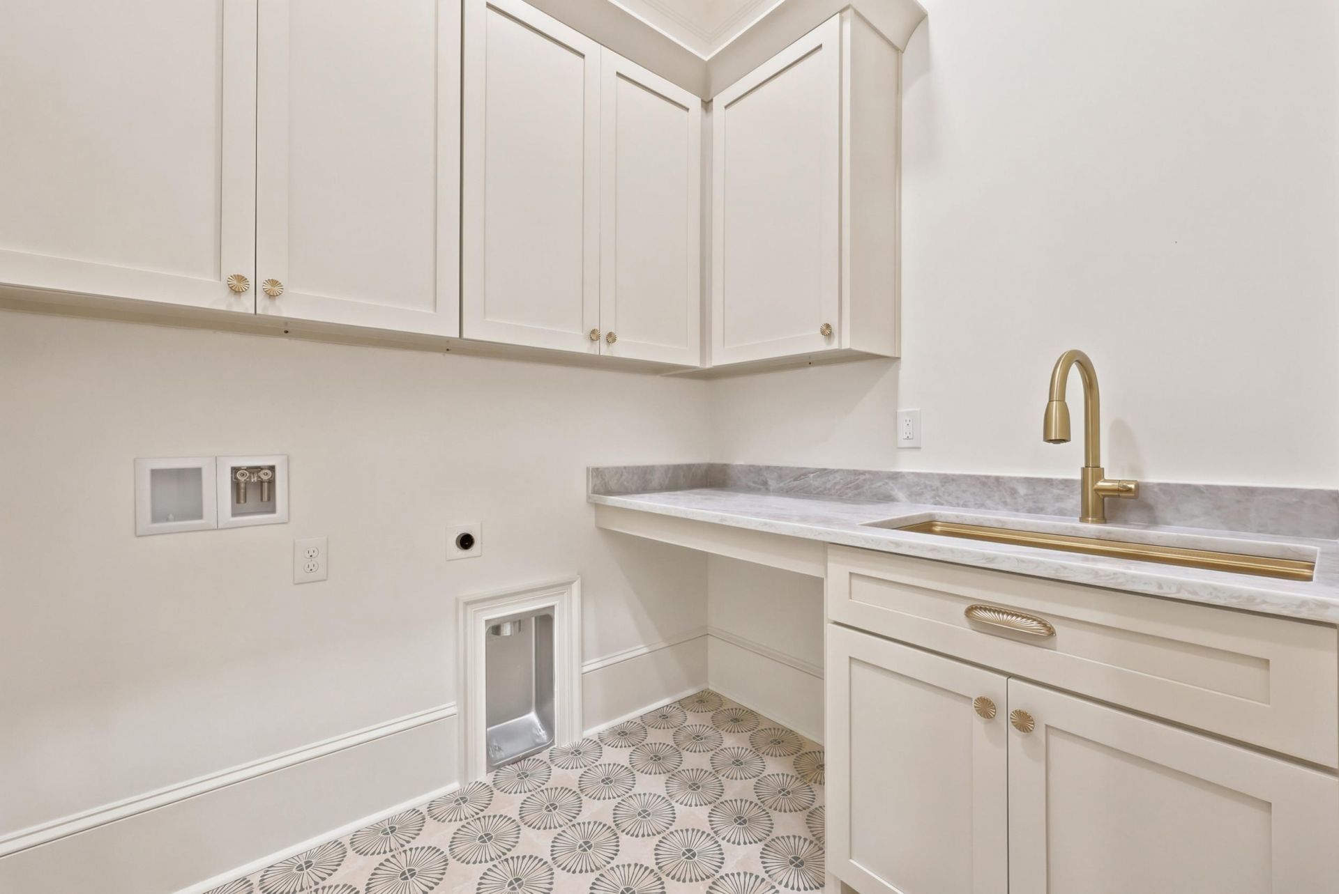 9413 Park St. Photo 74