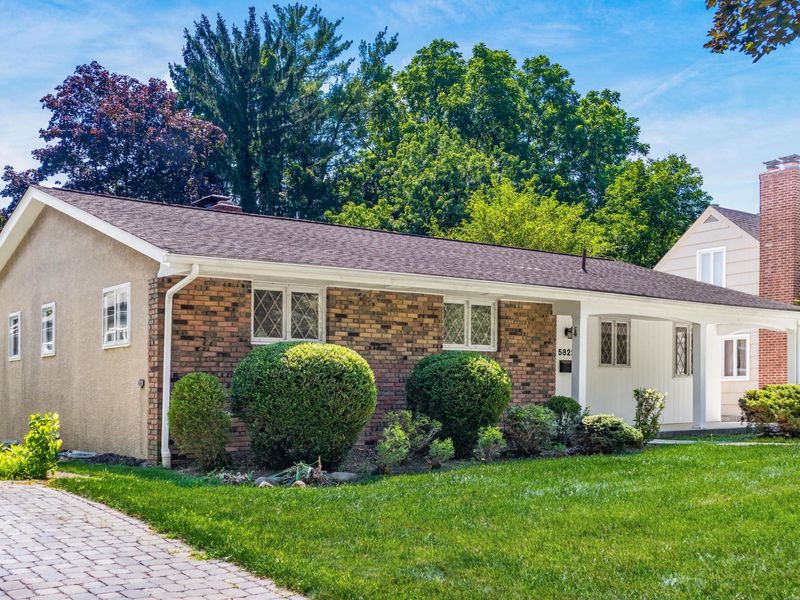 5822 Falmouth Court, Columbus, OH 43085 Photo 4