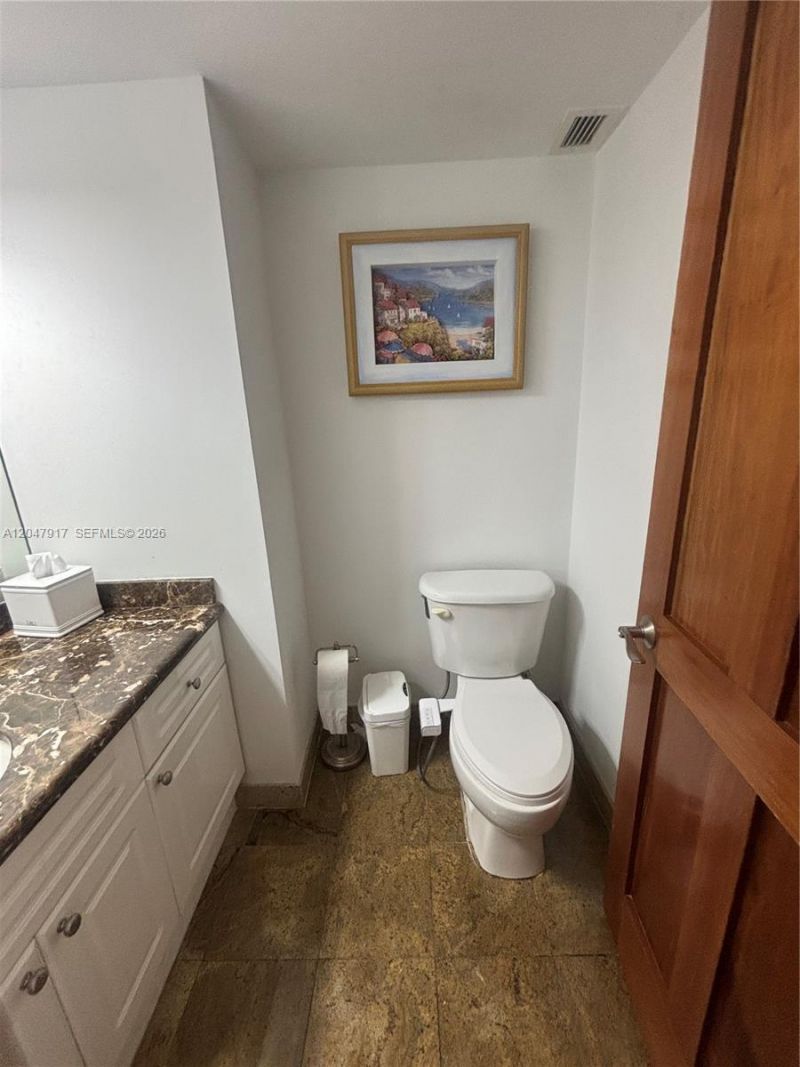 2301 Collins Ave, Unit 833, Miami Beach, FL 33139 Photo