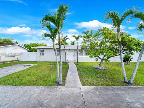 1759 W Mowry Ct , Homestead, FL 33030