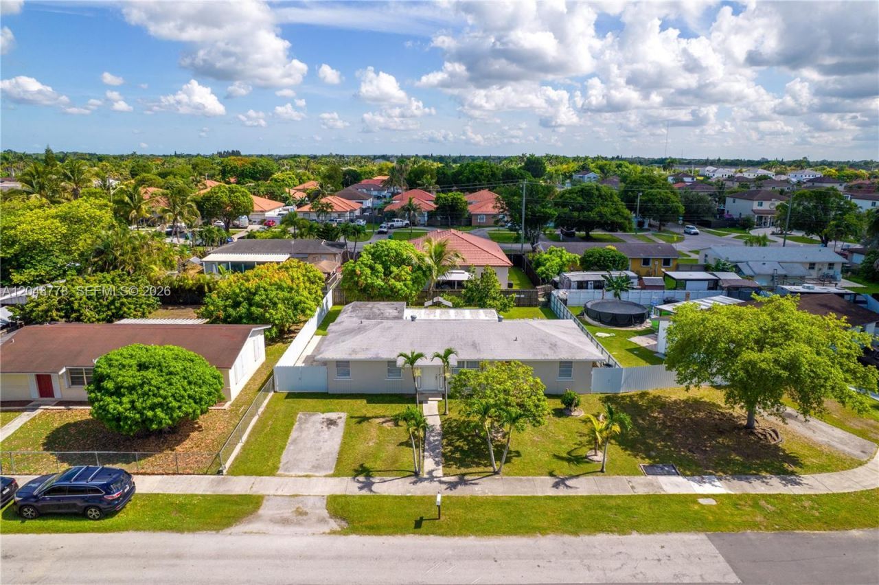 1759 W Mowry Ct , Homestead, FL 33030 Photo