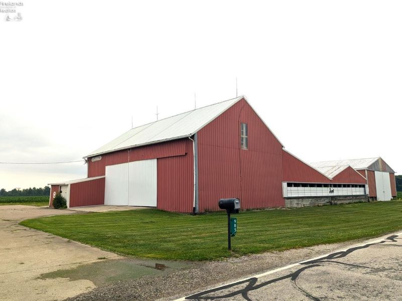 9859 W Hetrick Road, Oak Harbor, OH 43449 Photo 20