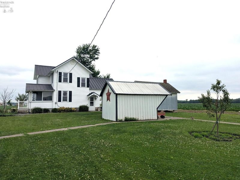 9859 W Hetrick Road, Oak Harbor, OH 43449 Photo 5