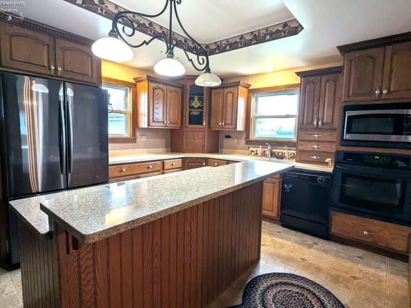 9859 W Hetrick Road, Oak Harbor, OH 43449 Photo 7