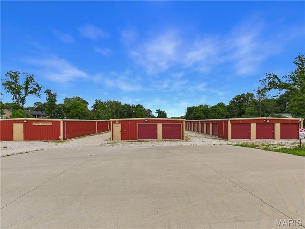687 S Old Orchard Road, Jackson, MO 63755