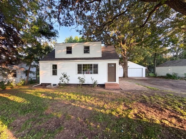2084 Hillview Road, Mounds View, MN 55112