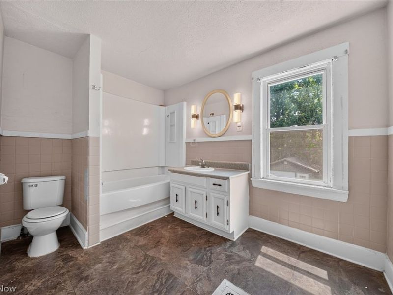 703 Main Street, Conneaut, OH 44030 Photo 28