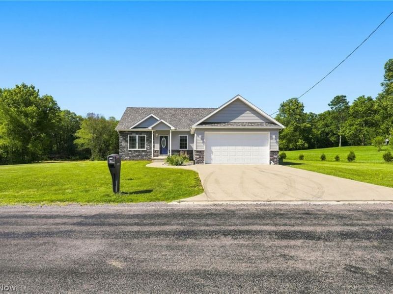 12180 Township Rd 8 NE, Crooksville, OH 43731 Photo 4