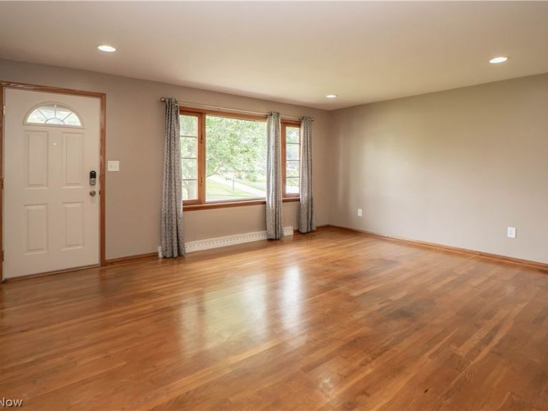 158 Miles Avenue NW, Canton, OH 44708 Photo 3
