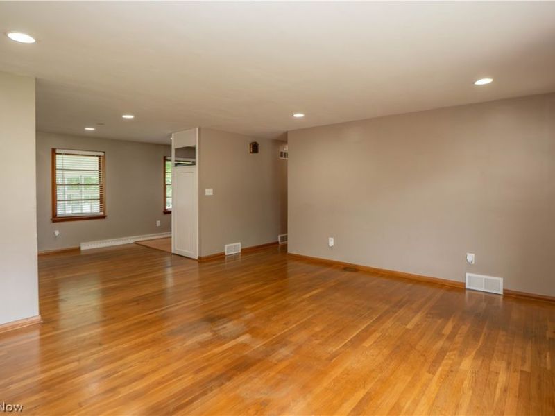 158 Miles Avenue NW, Canton, OH 44708 Photo 5