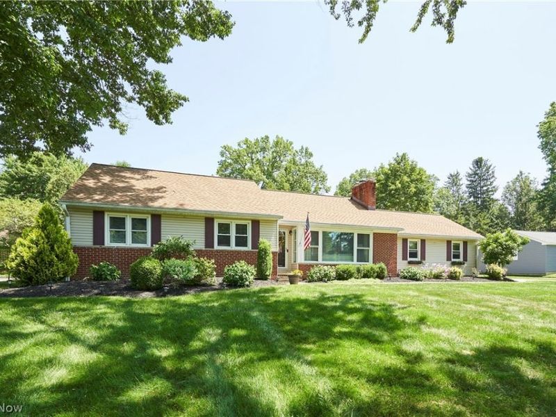 251 Schocalog Road, Akron, OH 44313 Photo 2