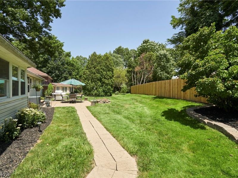 251 Schocalog Road, Akron, OH 44313 Photo 23
