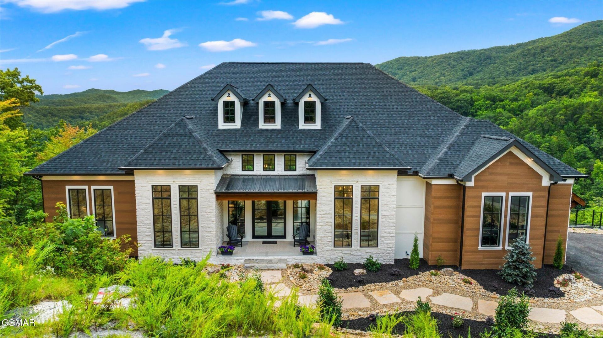 3104 Smoky Bluff Trail, Sevierville, TN 37862 Main Photo