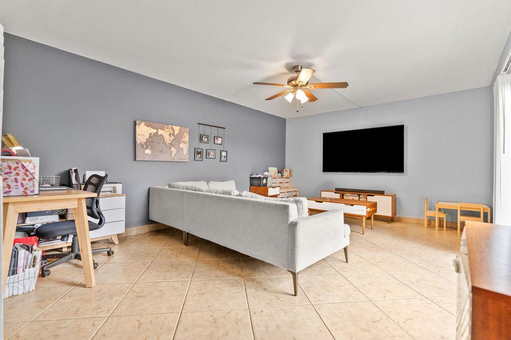 29 Lake Arbor Drive, Palm Springs, FL 33461 Photo