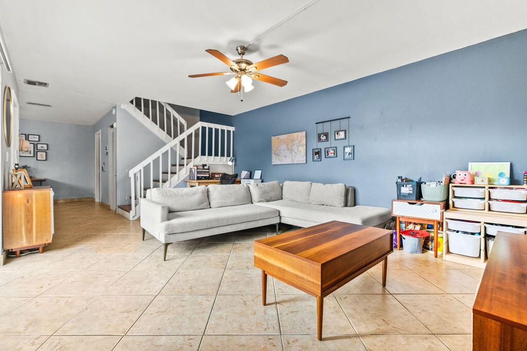 29 Lake Arbor Drive, Palm Springs, FL 33461 Photo