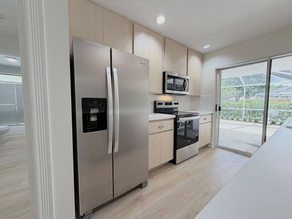 6104 Red Oak Court, Palm Beach Gardens, FL 33410